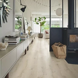 Фото - Виниловая плитка Pergo Classic Plank Optimum Click Дуб горный бежевый